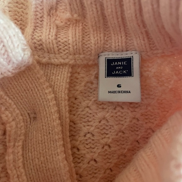 Pink Knit poncho wool blend with chocolate brown out lined pockets. Girls size 6 - Picture 5 of 5